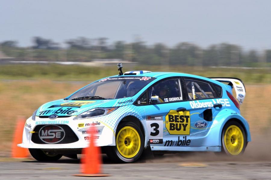  Ford Fiesta X Games 17 RallyCross 2011 года  (фото 30 из 30)